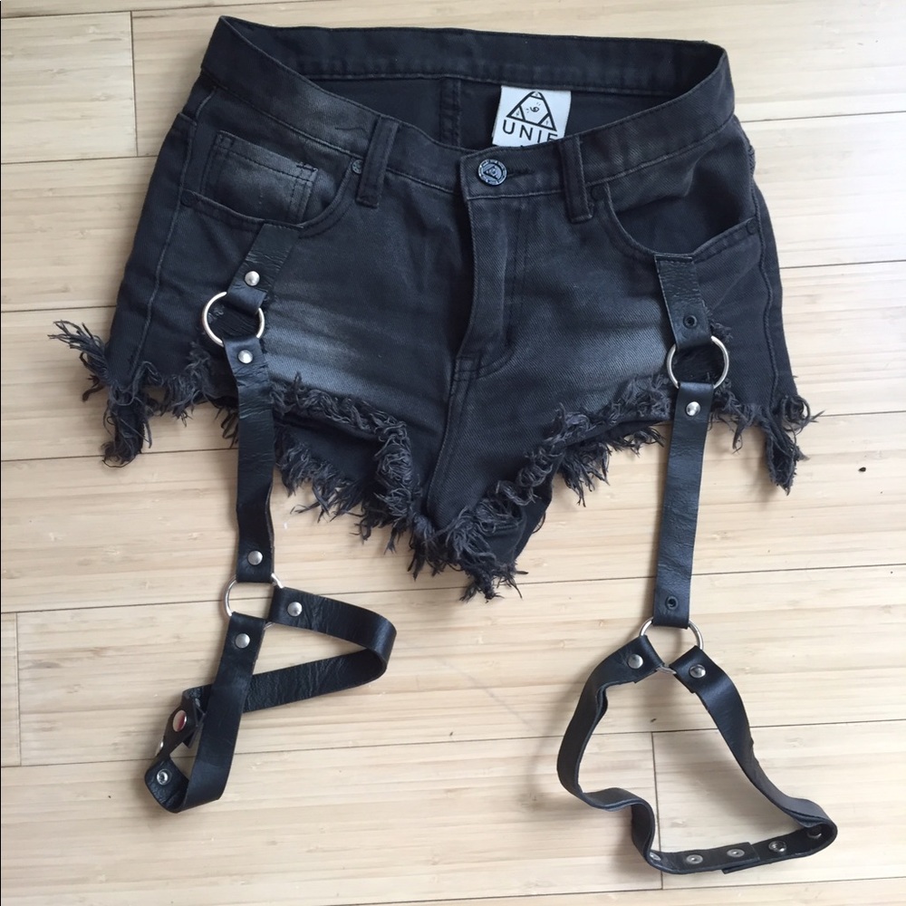 UNIF Harness Shorts sz 27